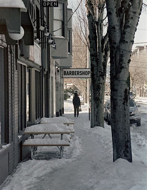 Another snow day photo. : r/Portland