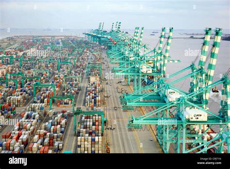 A container terminal shipping port in Johor, Malaysia Stock Photo - Alamy