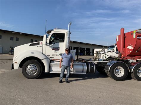 Meet Américo, End Dump Truck Driver | Texas Materials Group