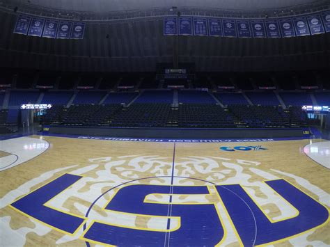 LSU Pete Maravich Assembly Center | Sports Floors, Inc.