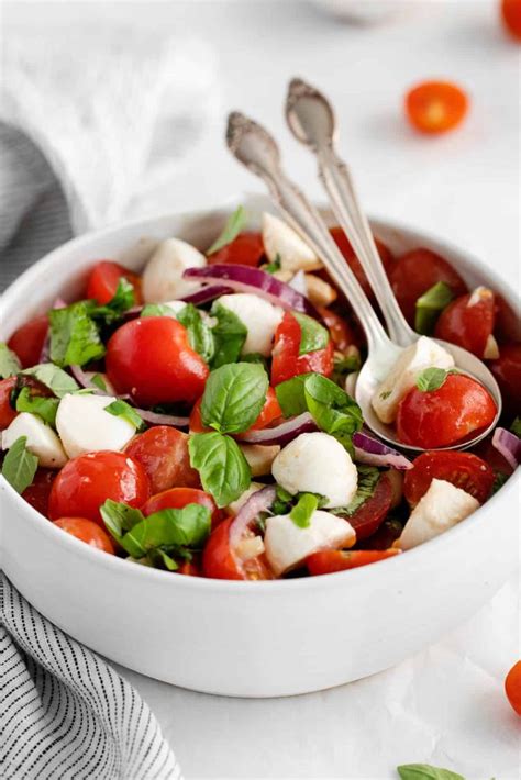 Mozzarella Salad Recipe - Easy, Fresh, and Bursting with Flavor