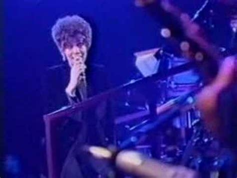 Saving All My Love For You Live by Whitney Houston Japan 1990 - YouTube