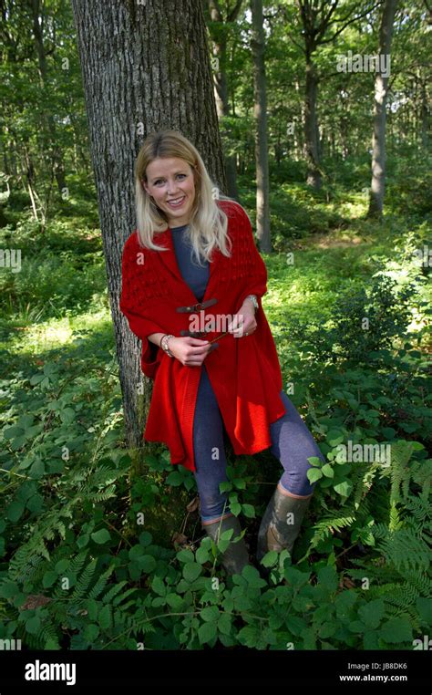 Ellie Harrison, wildlife and countryside television presenter Stock Photo - Alamy