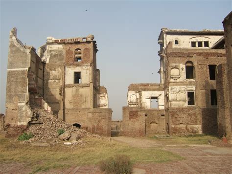 Lovely Pakistan: Sheikhupura Fort