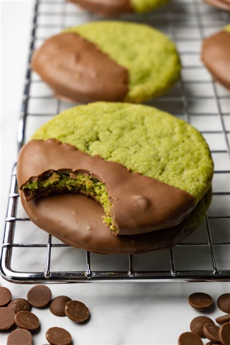 Matcha cookies - Sugar Pursuit