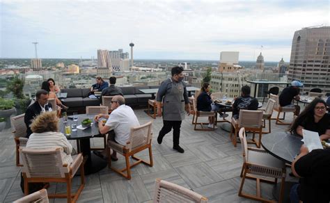 The 4 best San Antonio rooftop bars with great skyline views | Rooftop bar, San antonio hotels ...