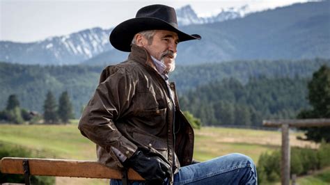 'Yellowstone' Star Forrie J. Smith to Skip SAG Awards Over Covid Vaccine Mandate