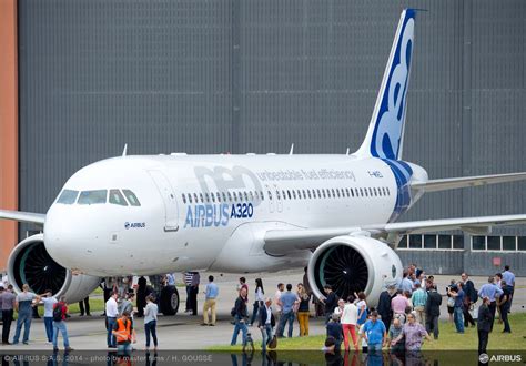 Photos: Airbus rolls out first A320neo – Bangalore Aviation