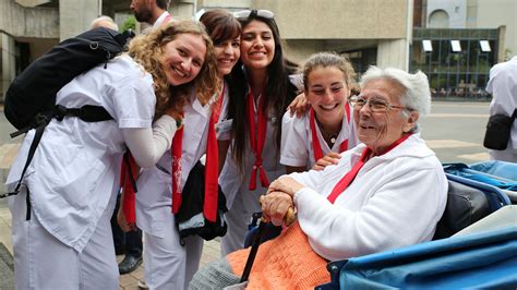 Lourdes: les malades au cœur du pèlerinage d'été – Portail catholique ...