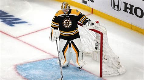 Jeremy Swayman, Bruins reportedly $2.8 million apart