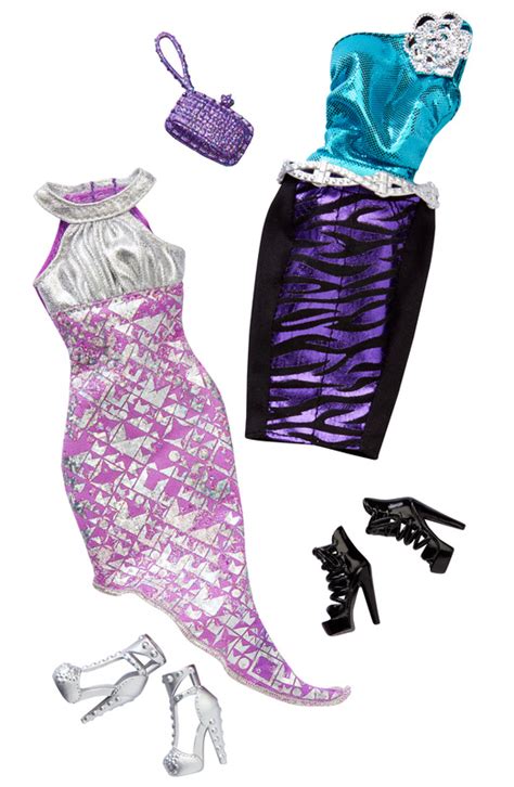 Barbie Night Look Nikki Themed Fashion Pack