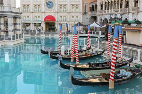 The Venetian Gondola Ride in Las Vegas - What You Need to Know