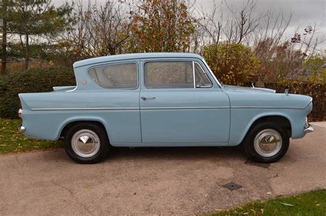 Lot 371 - 1960 Ford Anglia 105E Deluxe