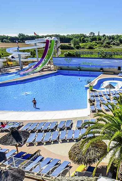 Camping Cap d'Agde avec piscine | Piscine chauffée | Parc aquatique