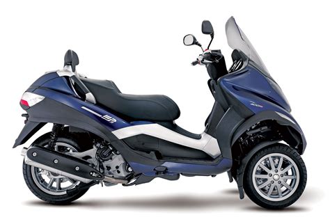 PIAGGIO MP3 400 (2012-2013) Specs, Performance & Photos - autoevolution