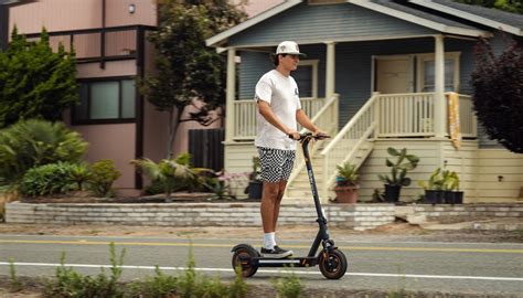 Best Ways to Prolong Your Electric Scooter's Battery Life - Hiboy