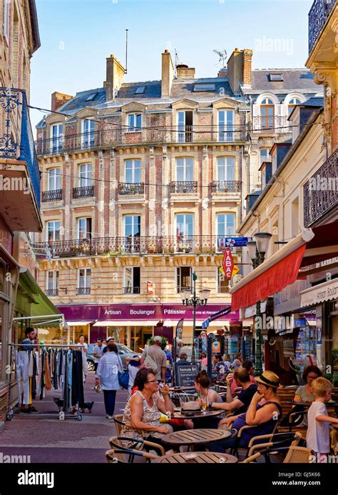 Cafes and restaurants in trouville sur mer hi-res stock photography and ...