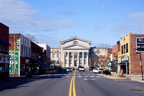 Lincolnton, North Carolina - Wikipedia Main Street, Street View, Catawba River, Beech Mountain ...