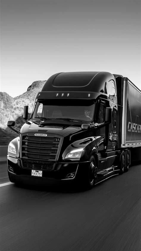 Freightliner Cascadia Wallpaper