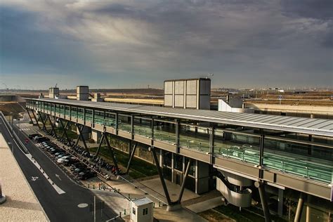 The airport of Madrid (Spain). November 2007 Free Photo Download | FreeImages