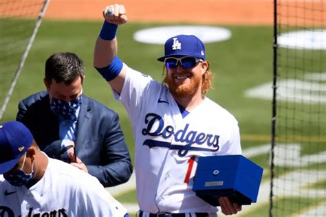 Dodgers Staff Members Receive Their 2020 World Series Rings | Dodgers ...