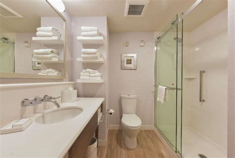 Hampton Inn & Suites Seattle Redmond | Secure Your Holiday, Self-Catering, or Bed and Breakfast ...