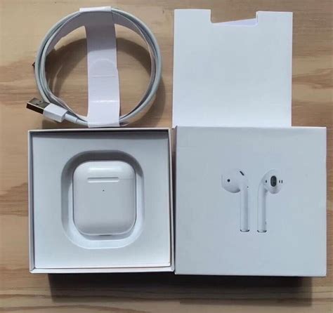 AirPods 2nd Generation with Charging Case - White | eBay