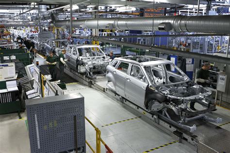 News : UK car manufacturing enjoys a bumper 2013 - AROnline