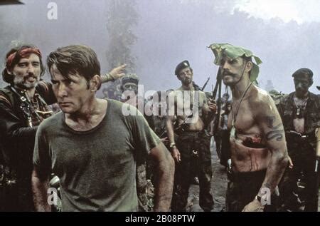 DENNIS HOPPER, SCOTT GLENN, APOCALYPSE NOW, 1979 Stock Photo - Alamy