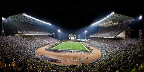 Husky Stadium Weddings | Get Prices for Wedding Venues in Seattle, WA