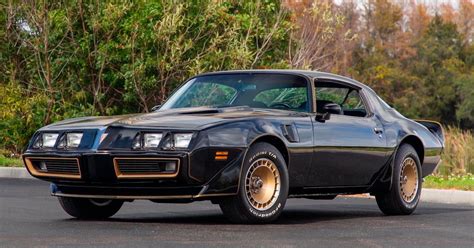 11 Muscle Cars Of The '80s That Are Actually Desirable (And 5 Nobody Wants)