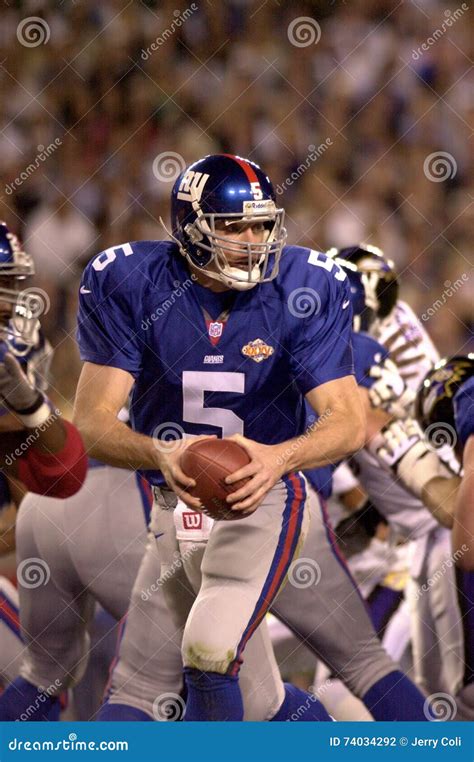 Kerry Collins Super Bowl XXXV Action Editorial Photography - Image of ...