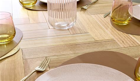 Villa dining table | Focus on Furniture