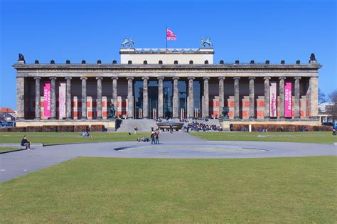 File:Altes Museum, Berlin 2012.jpg - Wikipedia, the free encyclopedia