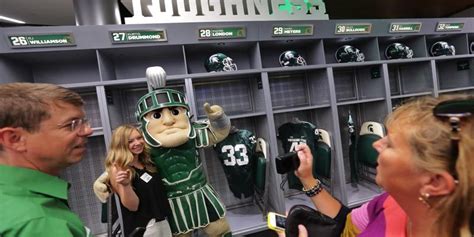 Michigan State mascot Sparty gets a makeover