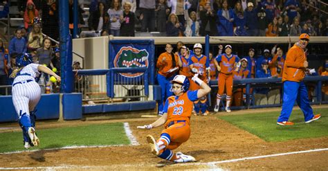 Gators rally to clinch SEC softball series - GatorSports.com