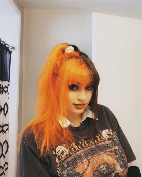 It’s spooky season, so that means spooky colored hair. 🎃 : r/Hair