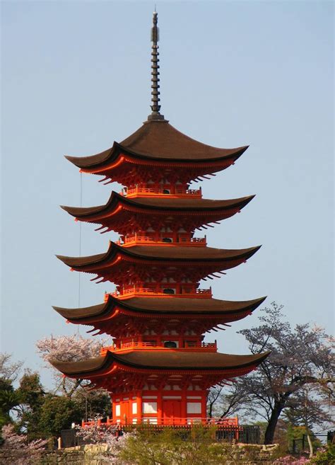 Birgün Bir Yerde: Budist Tapınağı Pagoda