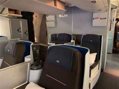 Review: KLM 777-300ER Business Class - Live and Let's Fly