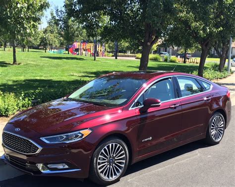 Ford Fusion hybrid a solid choice