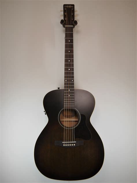 Art & Lutherie Legacy QIT – Gary's Guitars