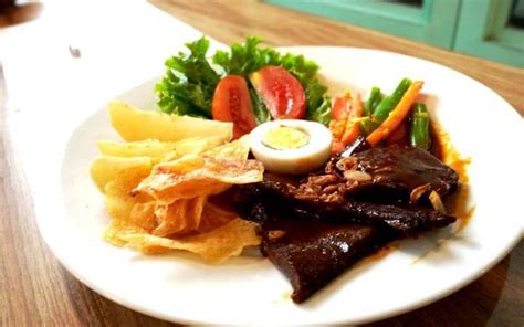 Bistik Jawa di Resto Ini, Daging Sapinya Gurih dan Manis - Kabar6.com