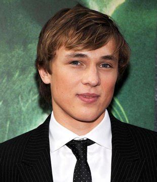 English Movie Actor William Moseley Biography, News, Photos, Videos | NETTV4U