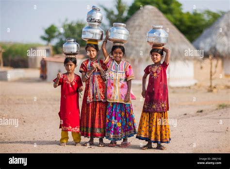 Meghwal desert tribe hi-res stock photography and images - Alamy