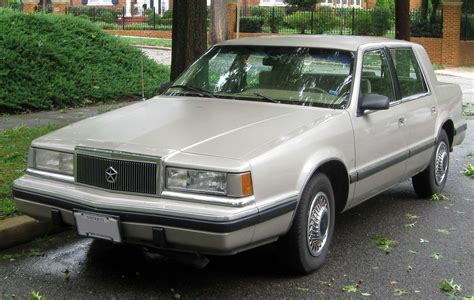 1989 Dodge Dynasty - Information and photos - MOMENTcar