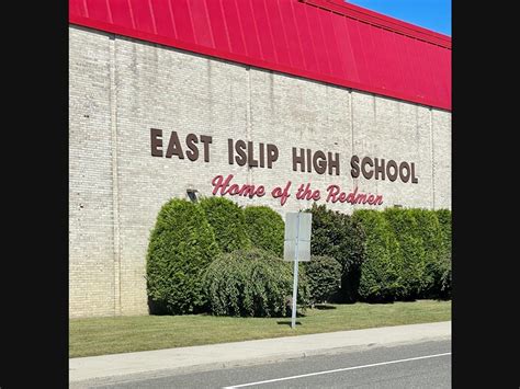 East Islip High School Removes Controversial 'Redmen' Mascot Logo ...