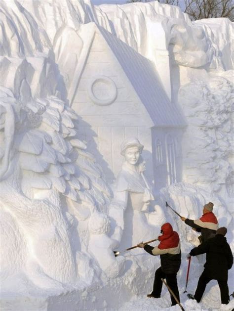 Pin by Donna Thomas on Ice & Snow Sculptures | Snow sculptures, Snow ...