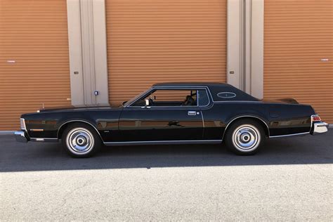 1975 LINCOLN CONTINENTAL MARK IV - Side Profile - 222864