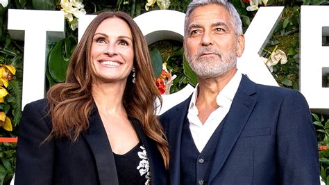 Julia Roberts and George Clooney on Why They Never Dated in Real Life