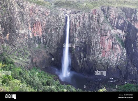 Famous Wallaman Falls in Girringun National Park ,Queensland ...